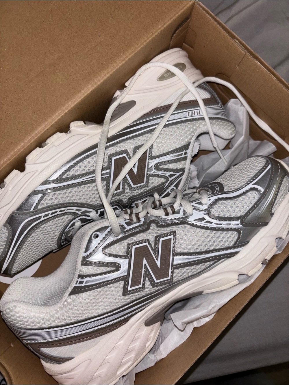 New Balance 740 - Picture 5 of 7